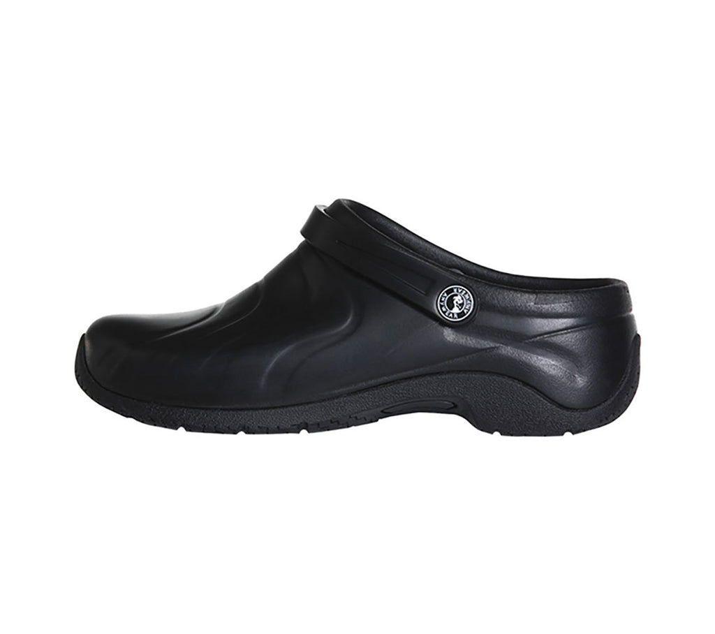 slip-on-comfortable-shoes-for-medical-staff.jpg
